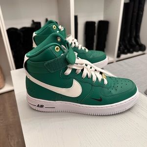 Nike air Jordan women green sneakers